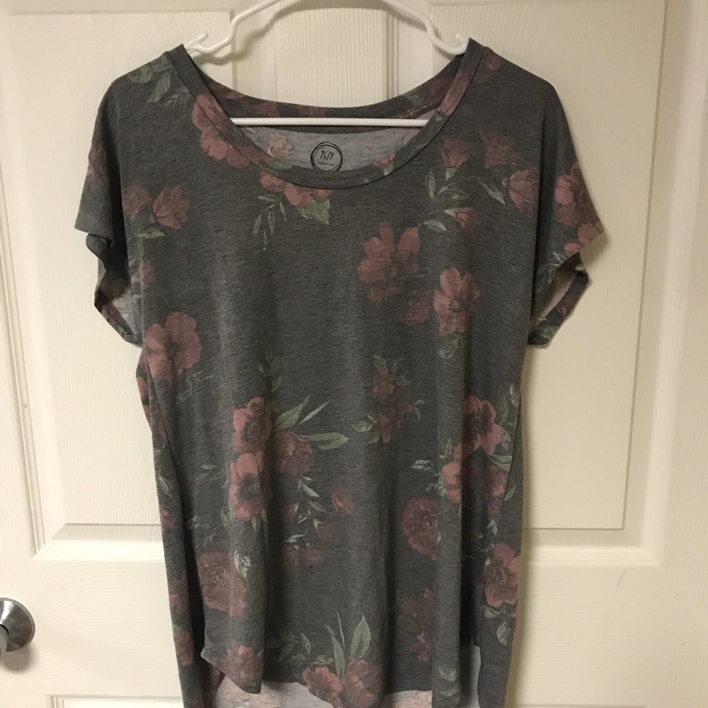 Flora T-shirt